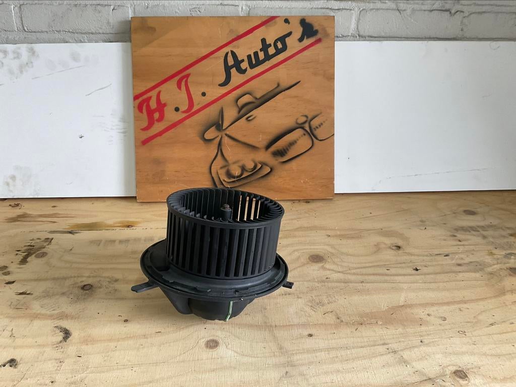 Kachelmotor BMW E90,E91 LCI 64119227670, Ophalen, Gebruikt, Bmw, BMW