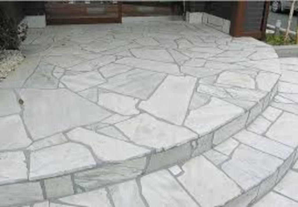 Foto 9 van Brasil White flagstones 2,5-5 cm dik € 44,95 per m2 incl btw