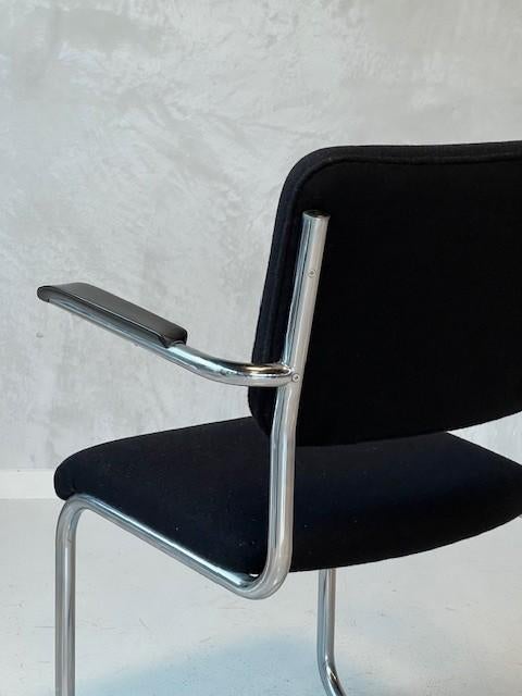 Jaren 70 sledestoel vintage buisframestoel eettafelstoel, Gebruikt, Zwart, Overige materialen, Vintage