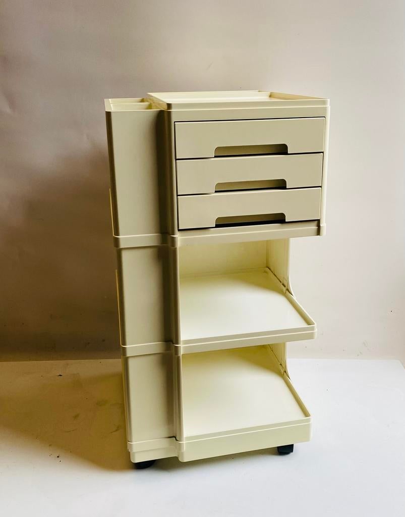 Neolt Italy kunststof opberg-trolley, design Giovanni Pelis, Spsce Age, Ophalen of Verzenden, 3 of 4 laden, Onbekend