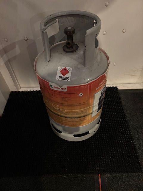 gasfles grijs 11 kg leeg, Ophalen, Gebruikt
