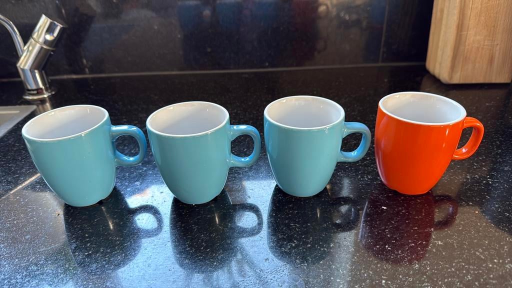 Espressokopjes 4x, Ophalen of Verzenden, Zo goed als nieuw, Overige stijlen, Kop(pen) en/of Schotel(s)