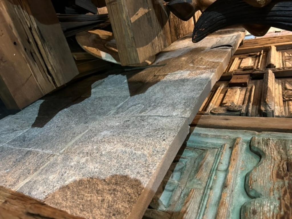 Partij GRANIET MUURSTENEN GEVELBEKLEDING 800M2, Ophalen