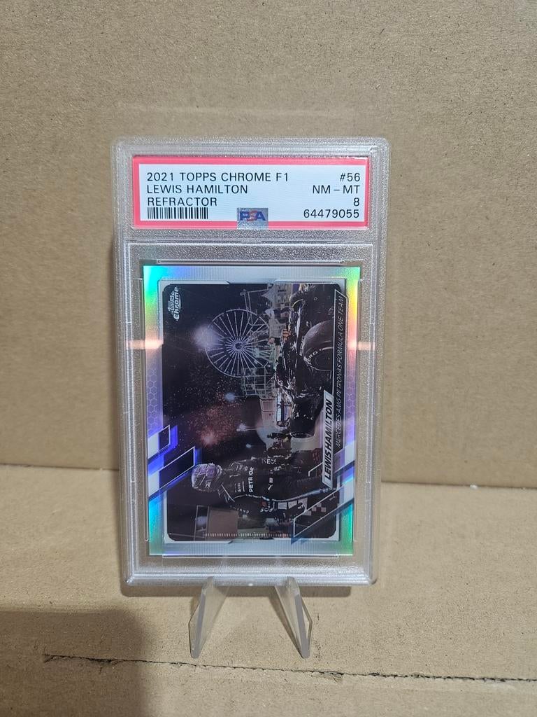 56 lewis hamilton refractor psa 8 topps chrome f1 2021, Ophalen of Verzenden, Nieuw, Plaatje