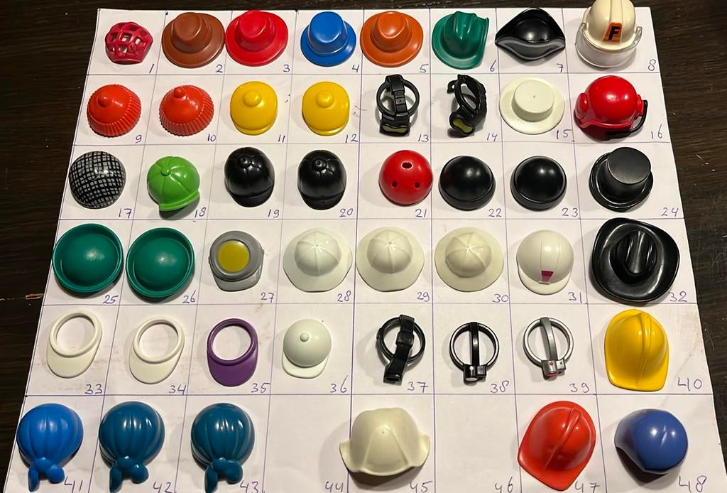 Hoofddeksels. Hoed muts helm cap hoofddoek zonneklep lamp, Ophalen of Verzenden, Zo goed als nieuw