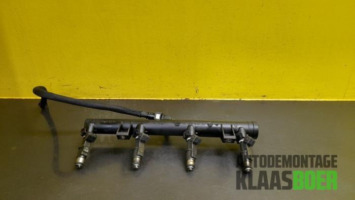 Galerij (Injectie) van een Peugeot 407, Ophalen of Verzenden, 12 maanden garantie, Gebruikt, Peugeot