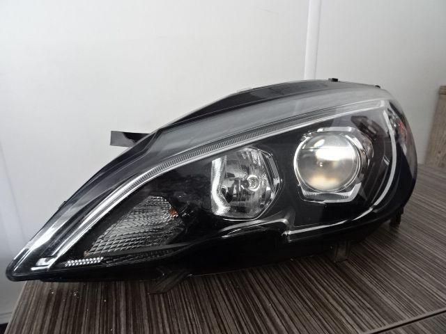Koplamp  98169 906 Peugeot 308 Sw bj 2018 led links., Gebruikt, -, Ophalen of Verzenden, -
