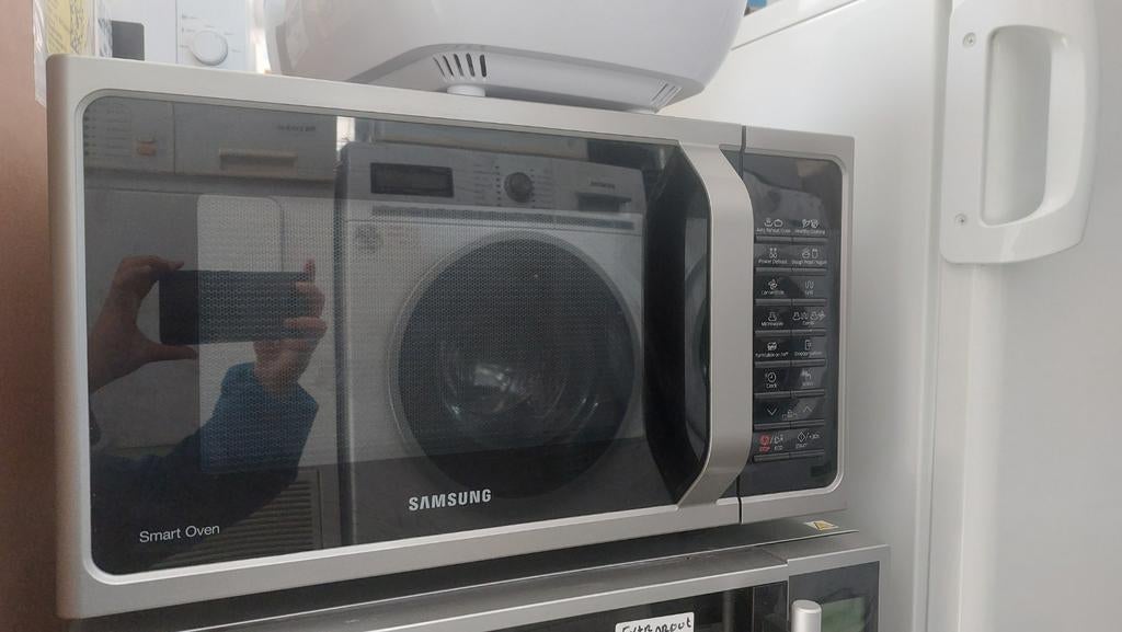 Combi magnetron/ oven en magnetron, Ophalen of Verzenden, Zo goed als nieuw, Oven, 45 tot 60 cm