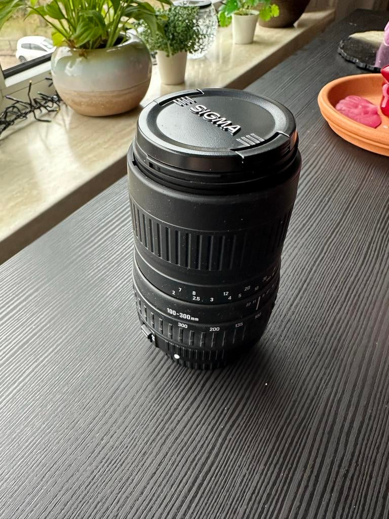 Sigma 100-300mm Telelens - Gebruikt, Ophalen of Verzenden, Gebruikt, Telelens, Zoom