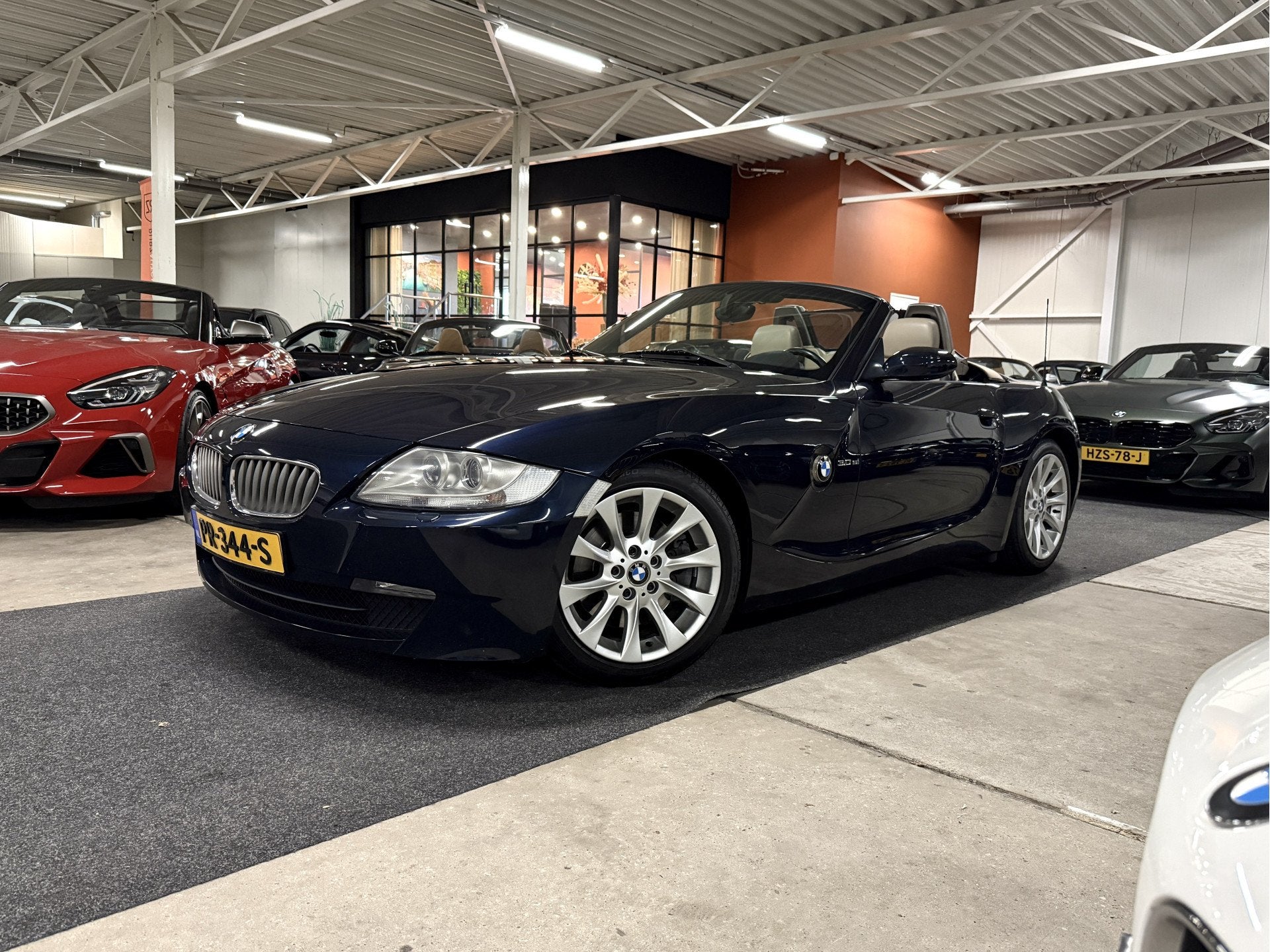 BMW Z4 [E85 LCI] 3.0 Si Aut. Roadster l 265pk l Beige kap l, Auto's, Automaat, Achterwielaandrijving, Gebruikt, Cabriolet