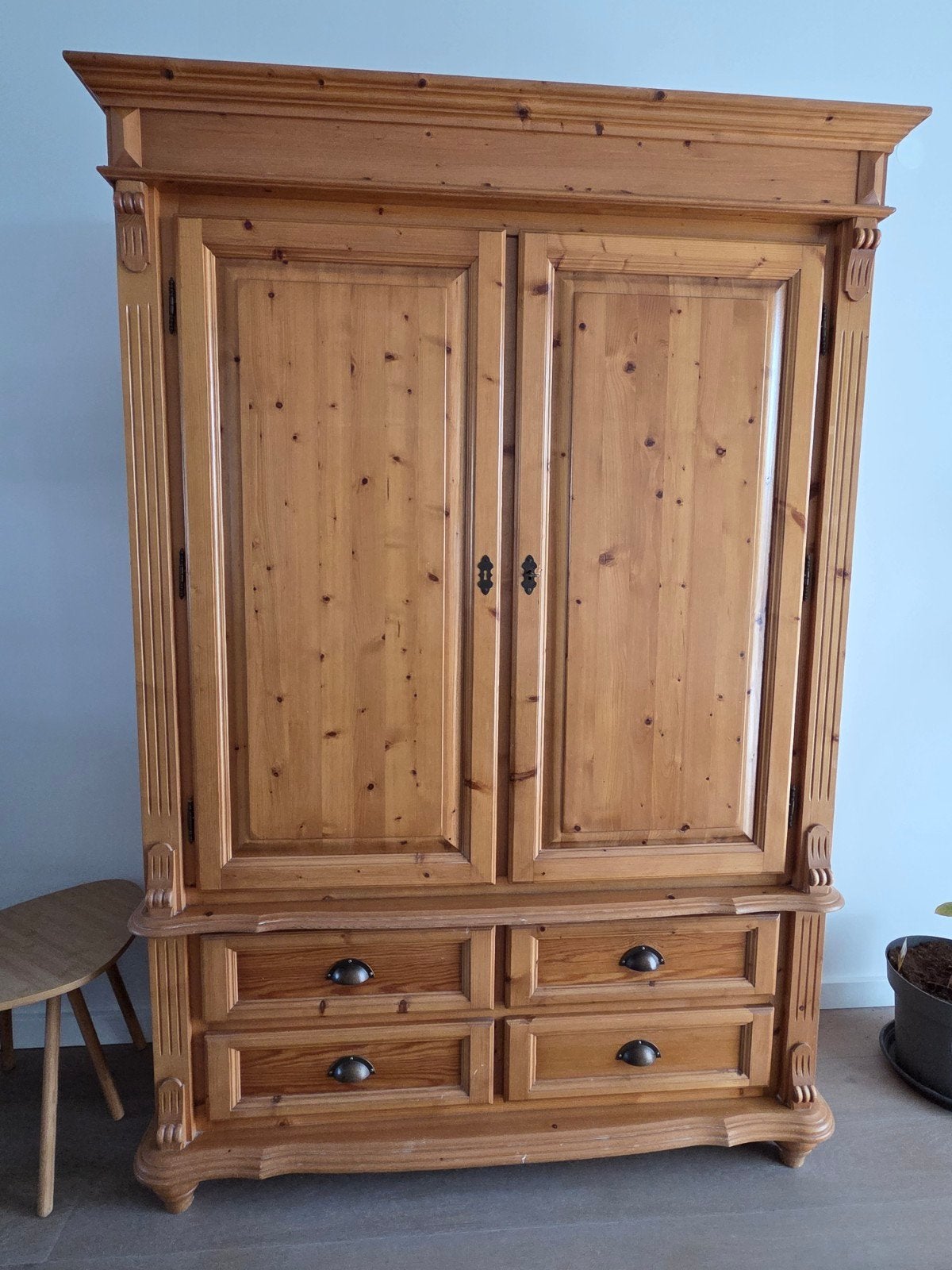 Mooei houten kast, Ophalen, 100 tot 150 cm, 200 cm of meer, Zo goed als nieuw