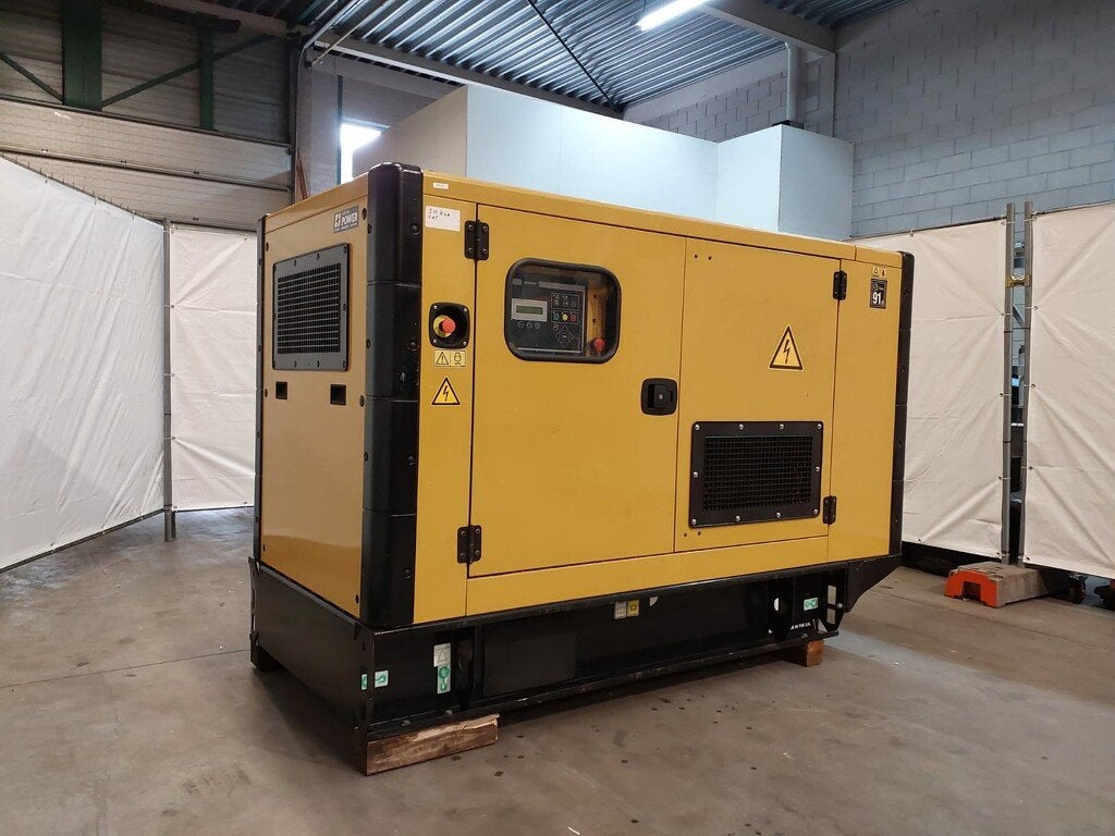 Olympian GEP50-7 50KVA dichte set, gebruikte generator