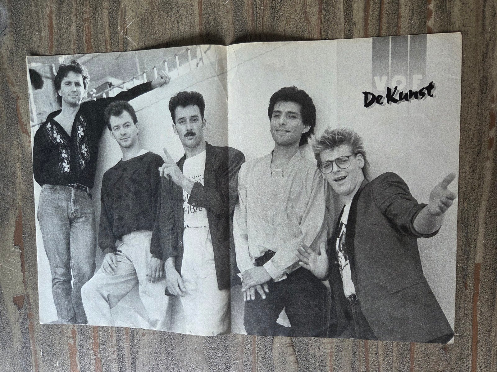 Vintage Poster: VOF De Kunst - Bandfoto, Ophalen of Verzenden, Zo goed als nieuw, A1 t/m A3, Muziek
