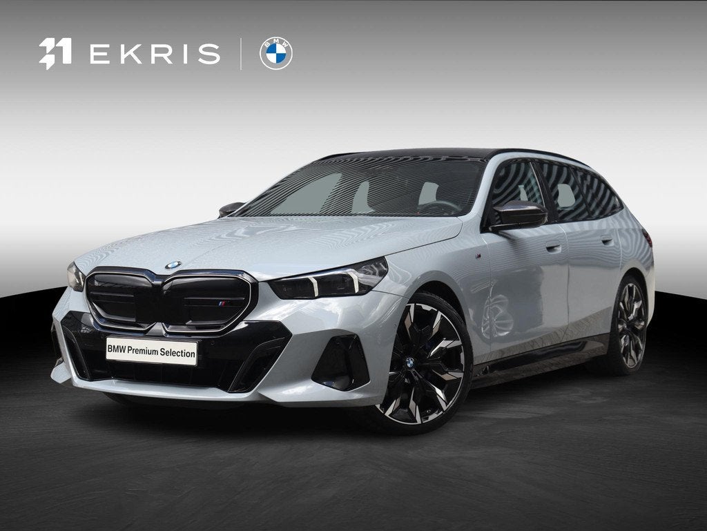 BMW i5 Touring M60 xDrive | M Sportpakket Pro | Trekhaak | P, Auto's, BMW, Automaat, Stof, Gebruikt, Zwart
