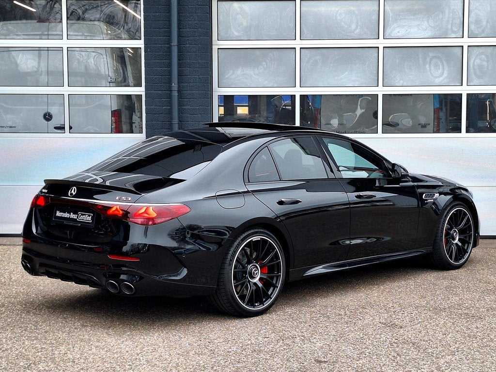 Mercedes-Benz E-klasse AMG 53 HYBRID 4MATIC+ | Panoramadak |, Auto's, Mercedes-Benz, Automaat, Gebruikt, Leder en Stof, Plug-in hybride