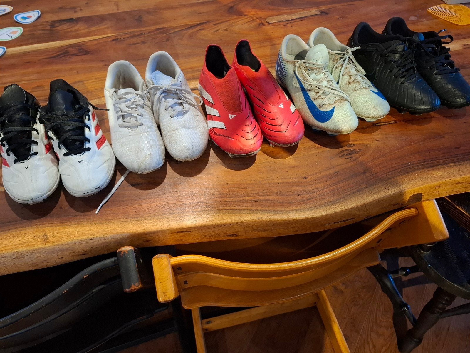 Voetbalschoenen (diverse merken en maten), Gebruikt, Maat XS of kleiner, Schoenen, Ophalen of Verzenden