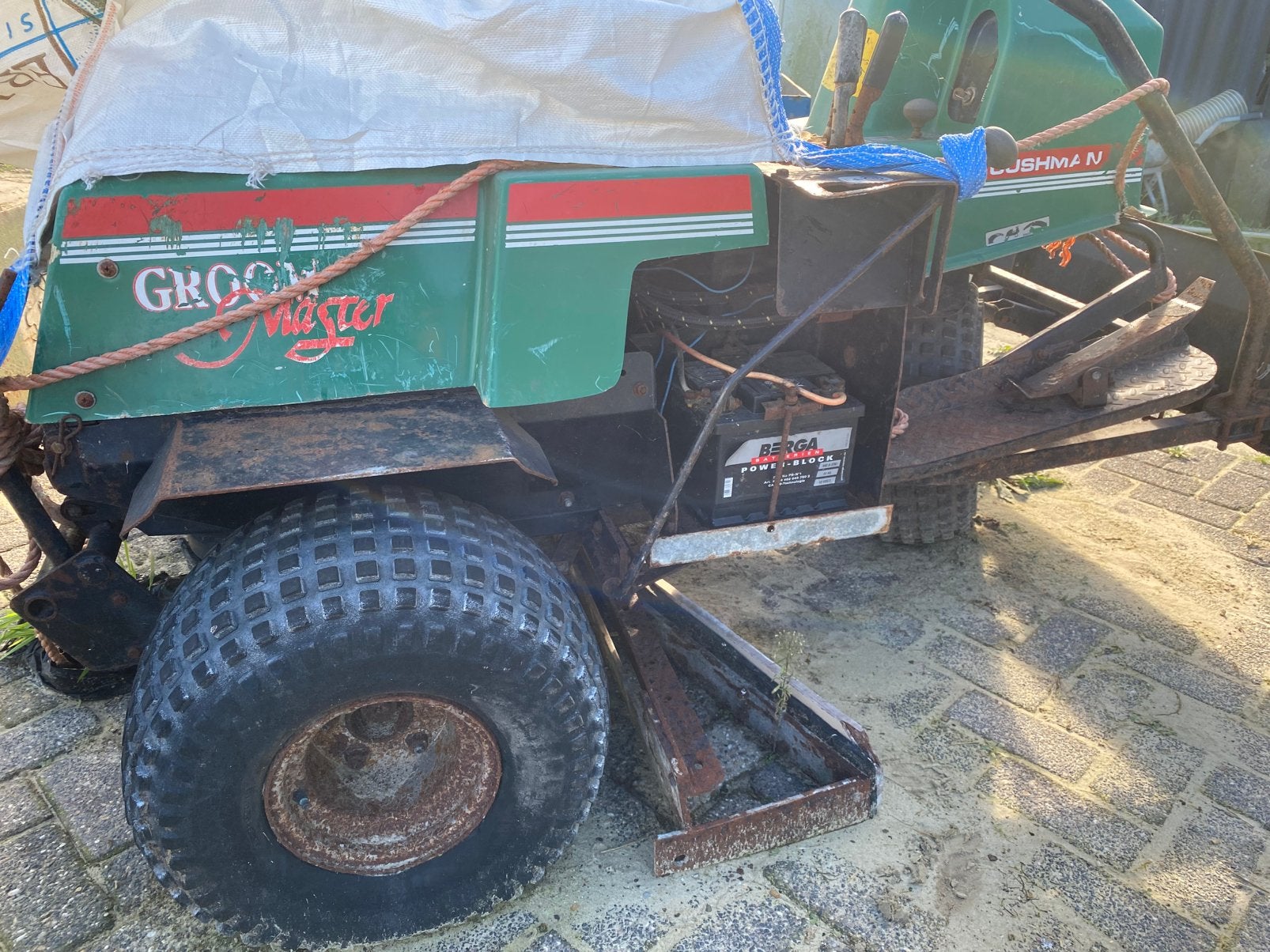 Groom master mestschuif, Dieren en Toebehoren