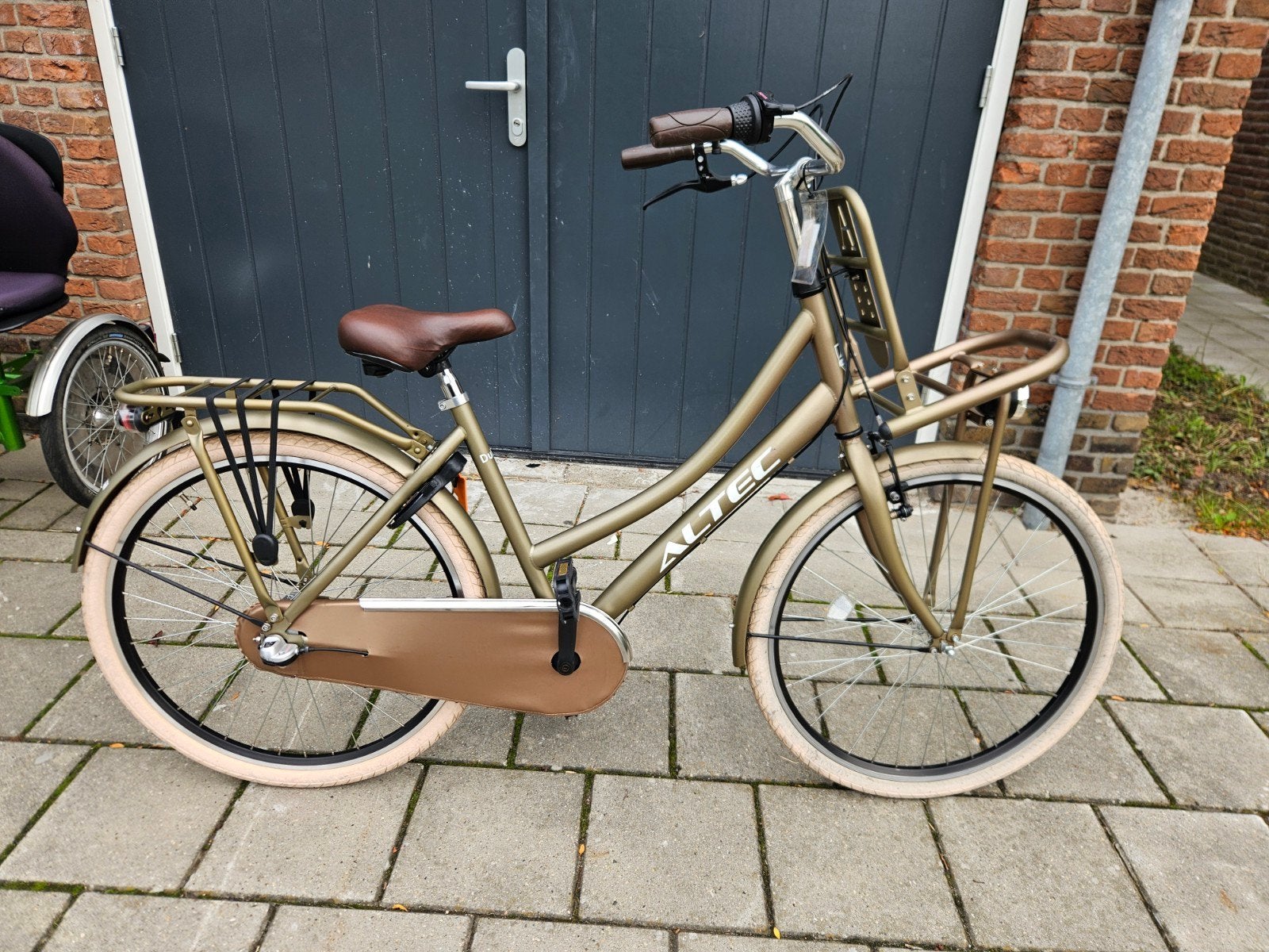 Nette Altec Dutch 26 inch kinderfiets met 3 versnellingen, Altec, Gebruikt, Kornet Van limburgstirumstraat, Ophalen of Verzenden