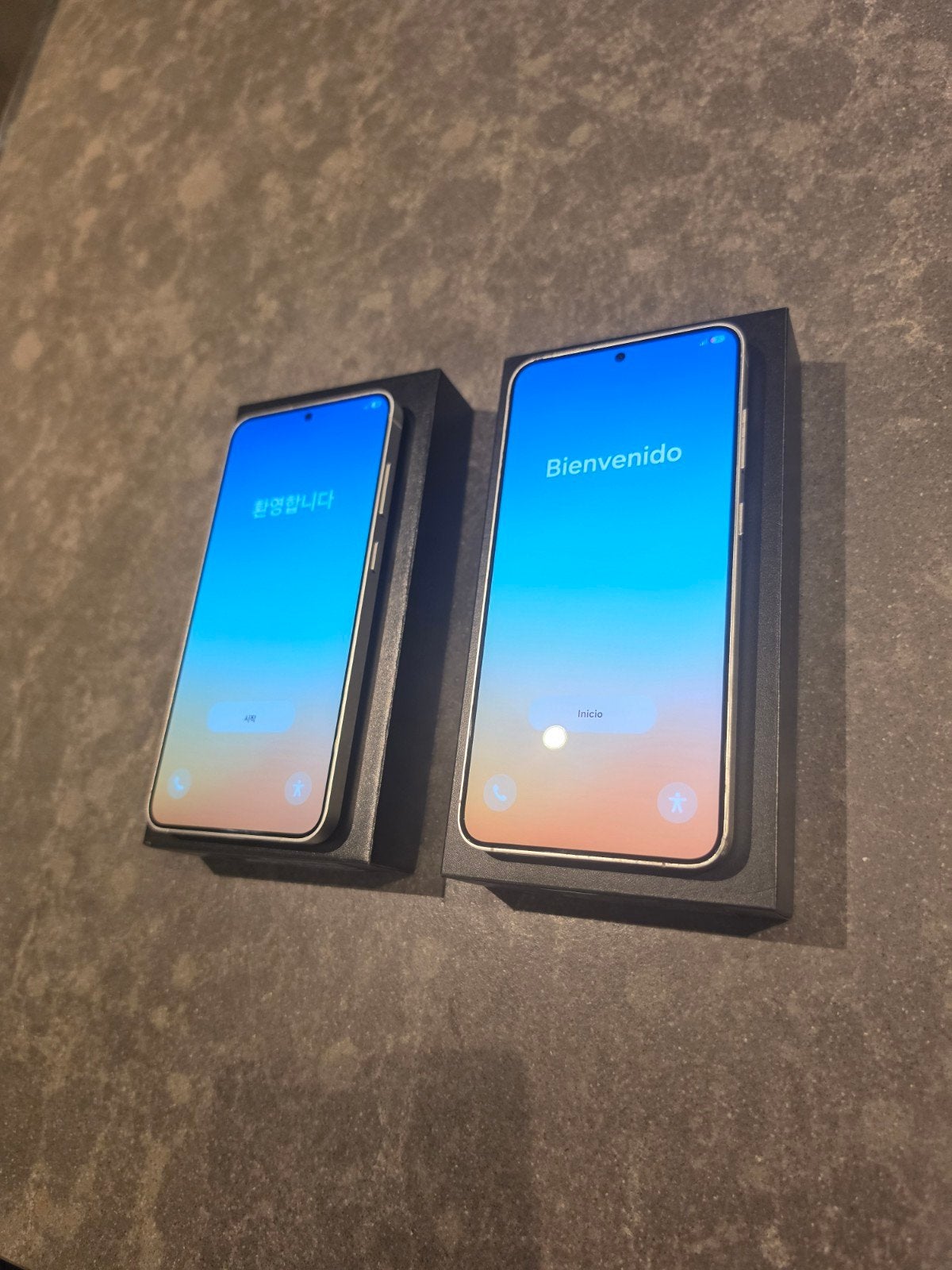 2x Samsung s24 plus dual sim 256 GB, Telecommunicatie, Mobiele telefoons | Samsung, Galaxy S24, Zwart, Ophalen of Verzenden, Zo goed als nieuw