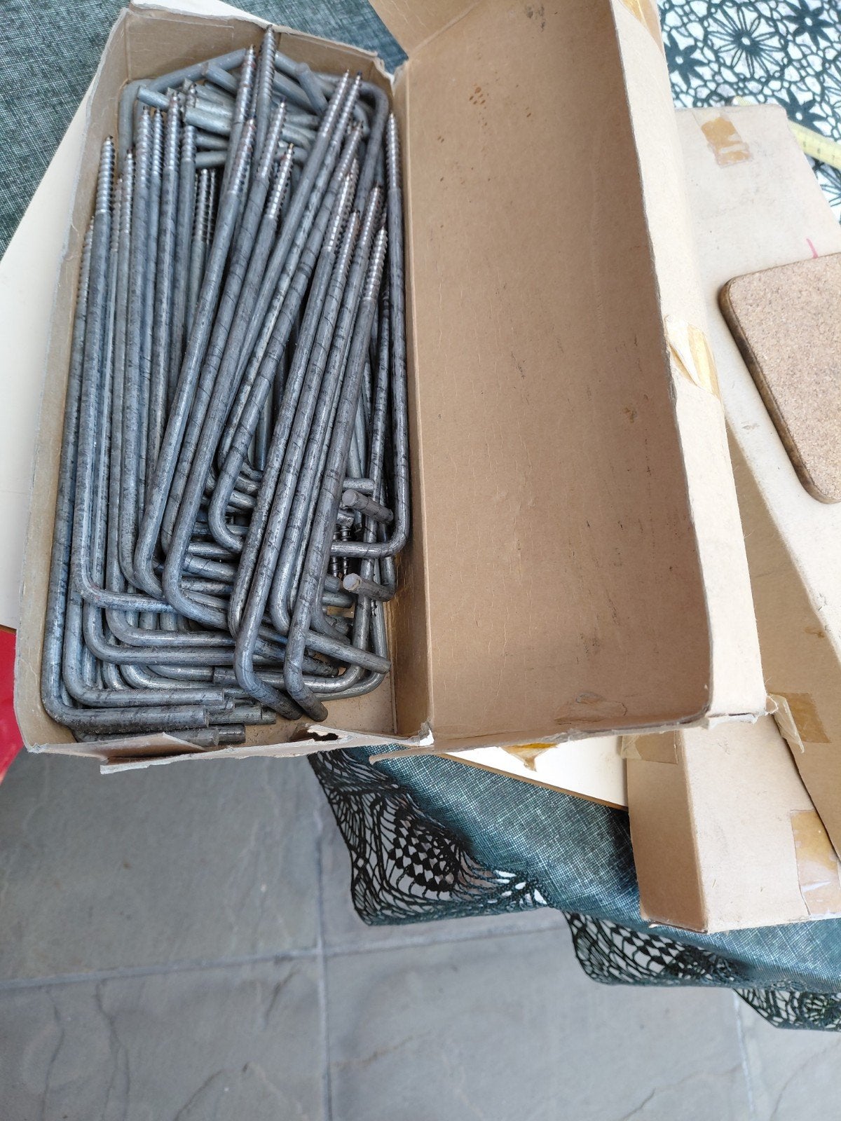 te koop 3 pakken kozijn haken  en div stalen  bouw hoeken, Ophalen of Verzenden, Nieuw