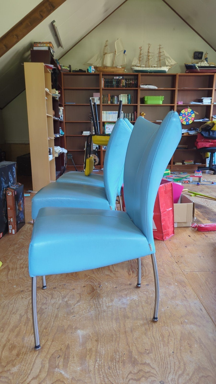 Bert Plantagie eetkamerstoelen - 4 stuks, Ophalen, Gebruikt, Blauw, Vier