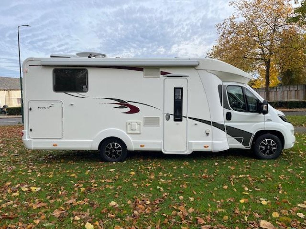 Eura Mobil Profila 720 QB Topstaat, super compleet, Standaard zit, Ringverwarming, Bedrijf, Half-integraal