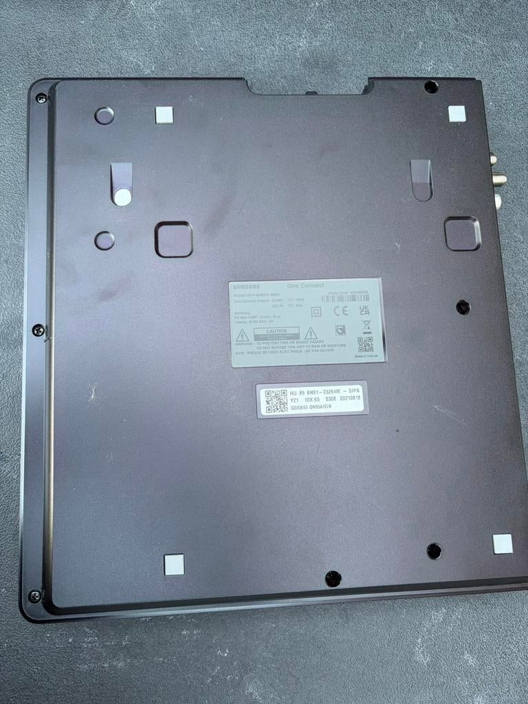 Samsung One Connect Box (QN95A/QN97A) – Origineel, Ophalen of Verzenden, Zo goed als nieuw, 100 cm of meer, Samsung