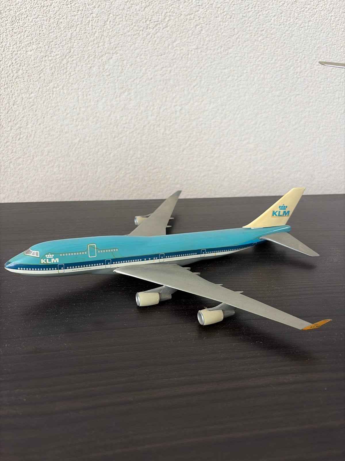 KLM Modelvliegtuig - Gedetailleerd schaalmodel 747, Overige merken, 1:200 of kleiner, Ophalen of Verzenden, Zo goed als nieuw