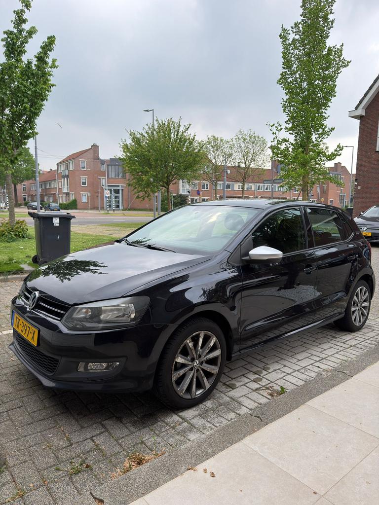 Volkswagen Polo 1.2 2012 1e Eigenaar, Auto's, Voorwielaandrijving, 967 kg, 40 €/maand, Zwart