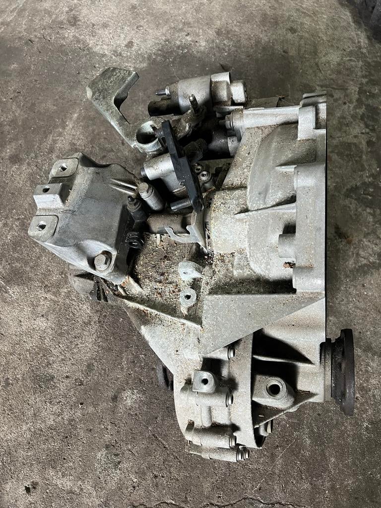 Versnellingsbak Volkswagen Golf/Polo/Caddy/eos 1.6 fsi, Auto-onderdelen, Transmissie en Toebehoren, Ophalen, Gebruikt, Volkswagen