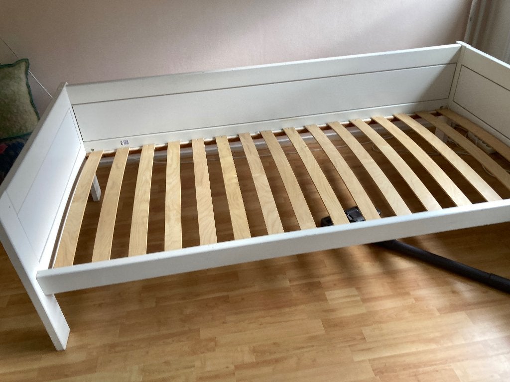 Lifetime bed wit hout, Ophalen, 85 tot 100 cm, Gebruikt, Hoogslaper of Stapelbed
