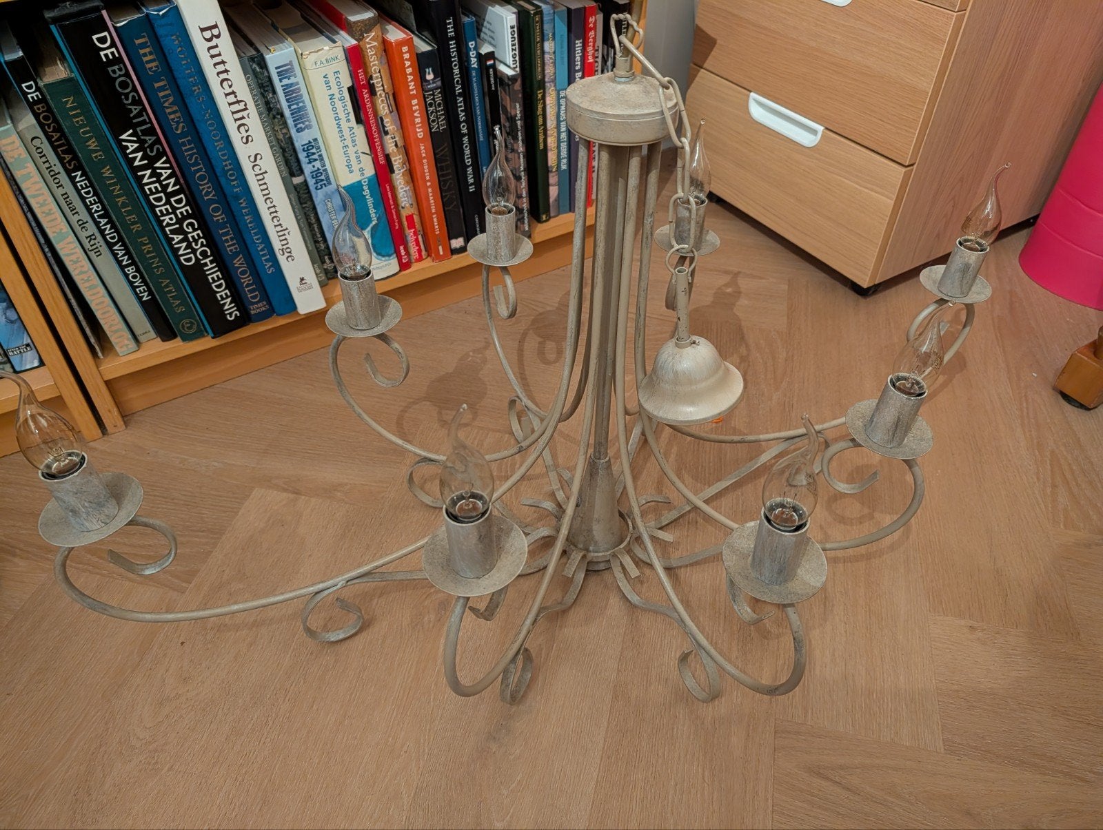 Vintage Kroonluchter met 8 Armen! - Crème Wit Metaal, Ophalen, Gebruikt, Vintage, Klassiek, Brocante, E14 (klein)