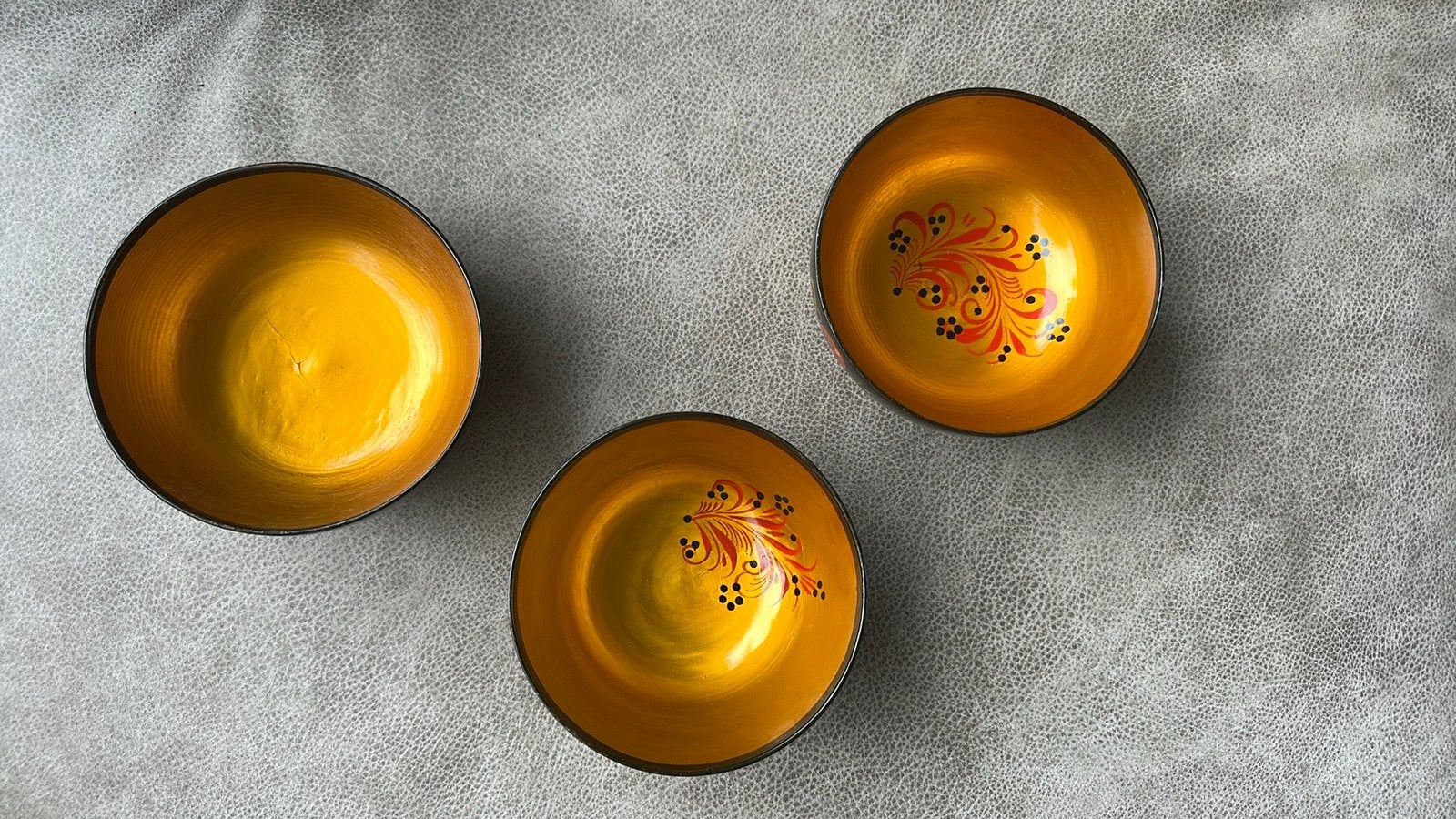 Set van 3 handgeschilderde houten kommen - Russisch design, Ophalen of Verzenden