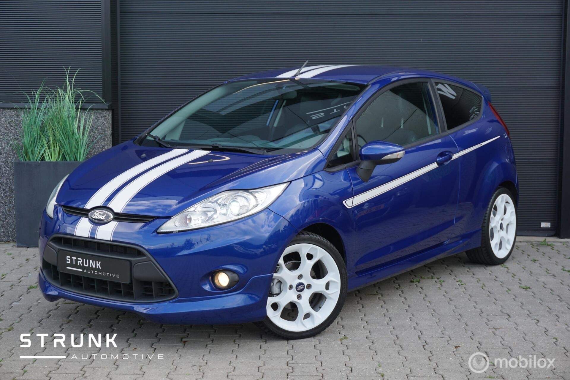 Ford Fiesta 1.6 Metal ST 135 PK Clima Leer Cruise PDC LMV, Auto's, Gebruikt, 4 cilinders, Blauw, Leder