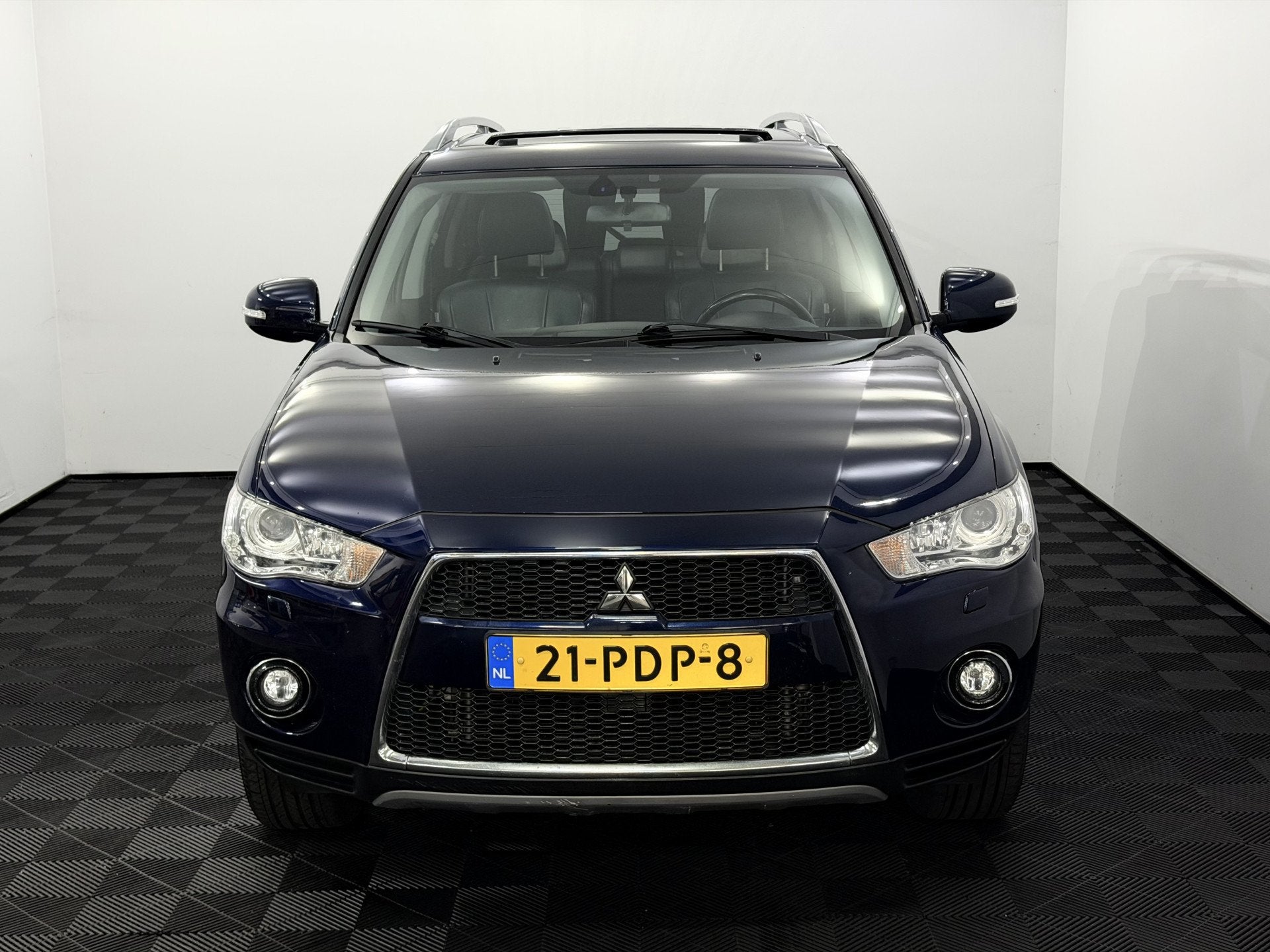 Mitsubishi Outlander 2.4 Instyle 7P Schuifdak, Leder, Navi,, Automaat, 4 cilinders, Blauw, 7 stoelen