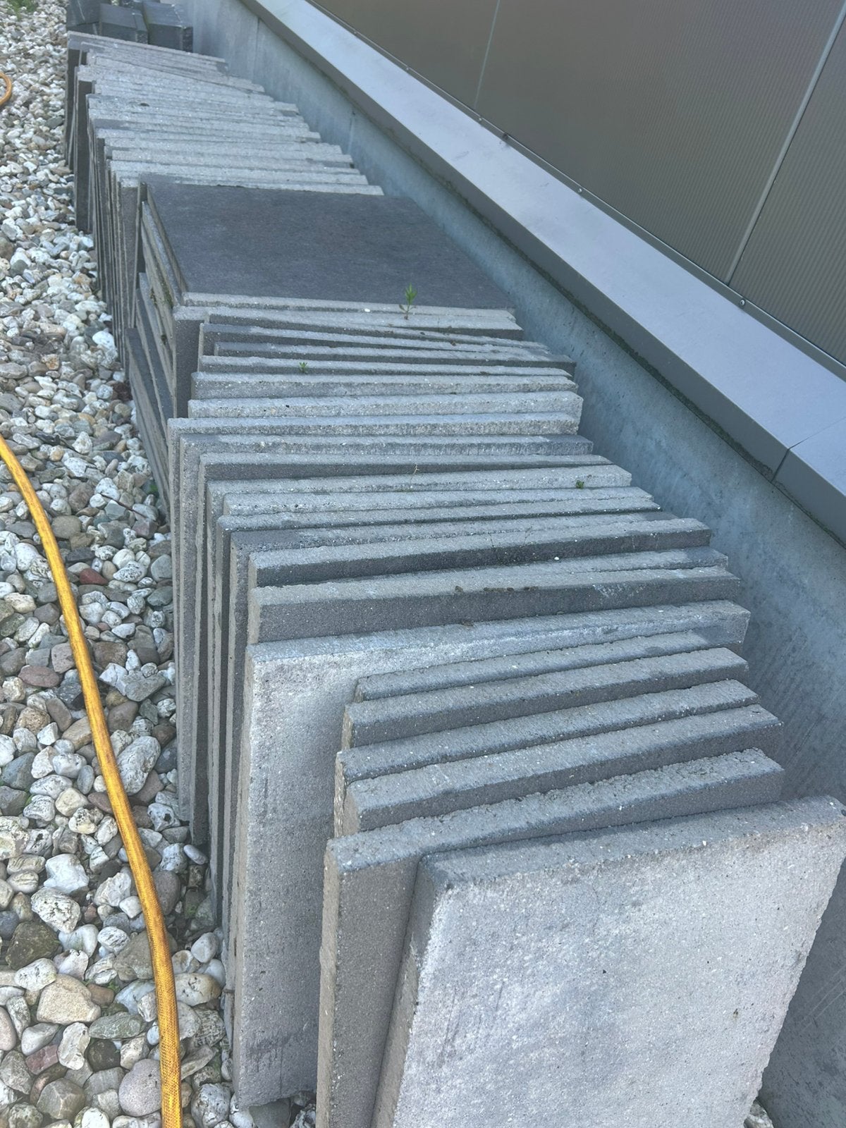Tegels gratis af te halen, Tuin en Terras, Tegels en Klinkers, Ophalen, Zo goed als nieuw, Beton, Terrastegels