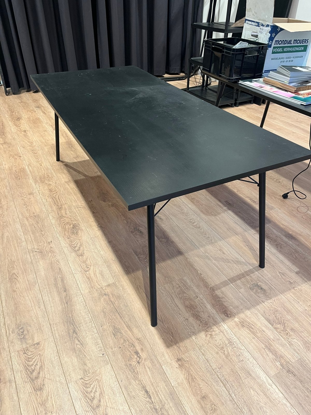 2 eettafels 200x90 cm - Zwart/Eiken look - Metaal frame, Ophalen, Gebruikt, 200 cm of meer, 50 tot 100 cm