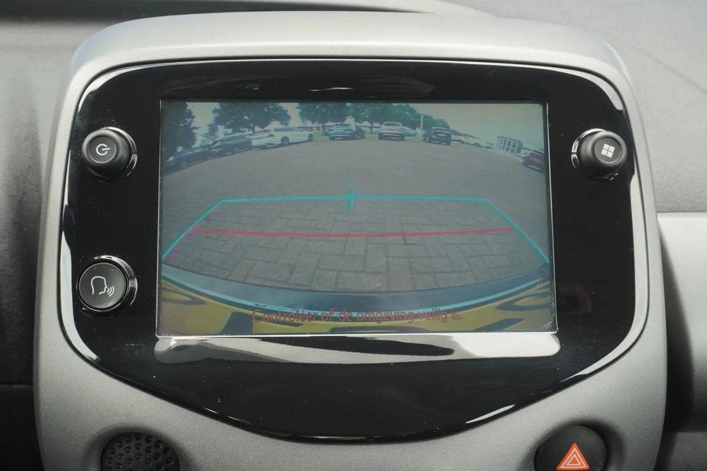 Toyota Aygo 1.0 VVT-i x-play+Airco+Apple-carepl € 10.999,0, Gebruikt, 4 stoelen, Bedrijf, Handgeschakeld