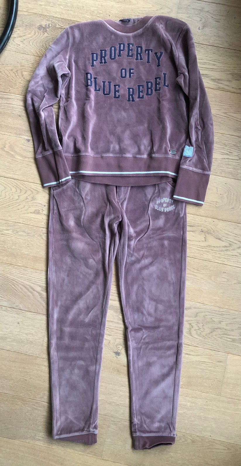 Huispak loungewear merk Blue Rebel shirt 170 broek 158-164, Kleding | Dames, Ophalen of Verzenden, Zo goed als nieuw, Maat 34 (XS) of kleiner