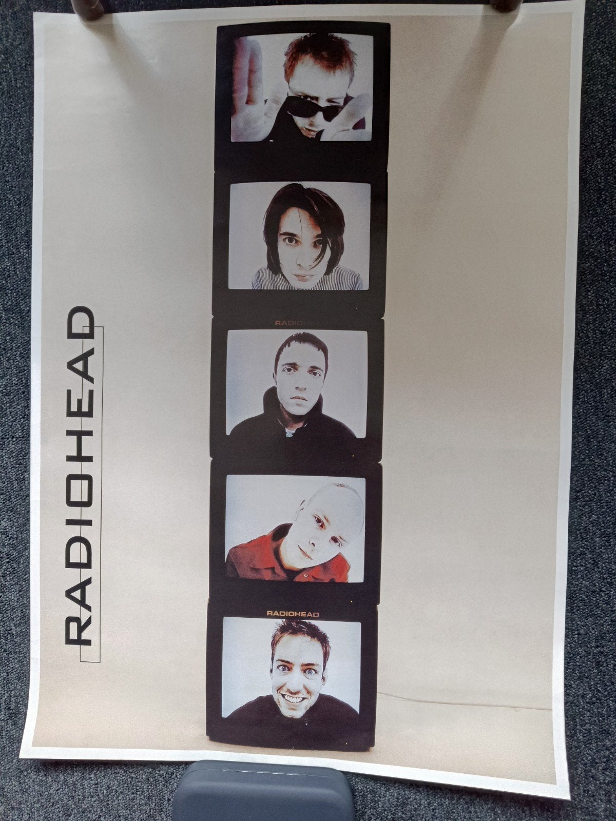 Poster Radiohead 1997 ongekreukt, Verzamelen, Ophalen of Verzenden, Zo goed als nieuw, Poster, Artwork of Schilderij