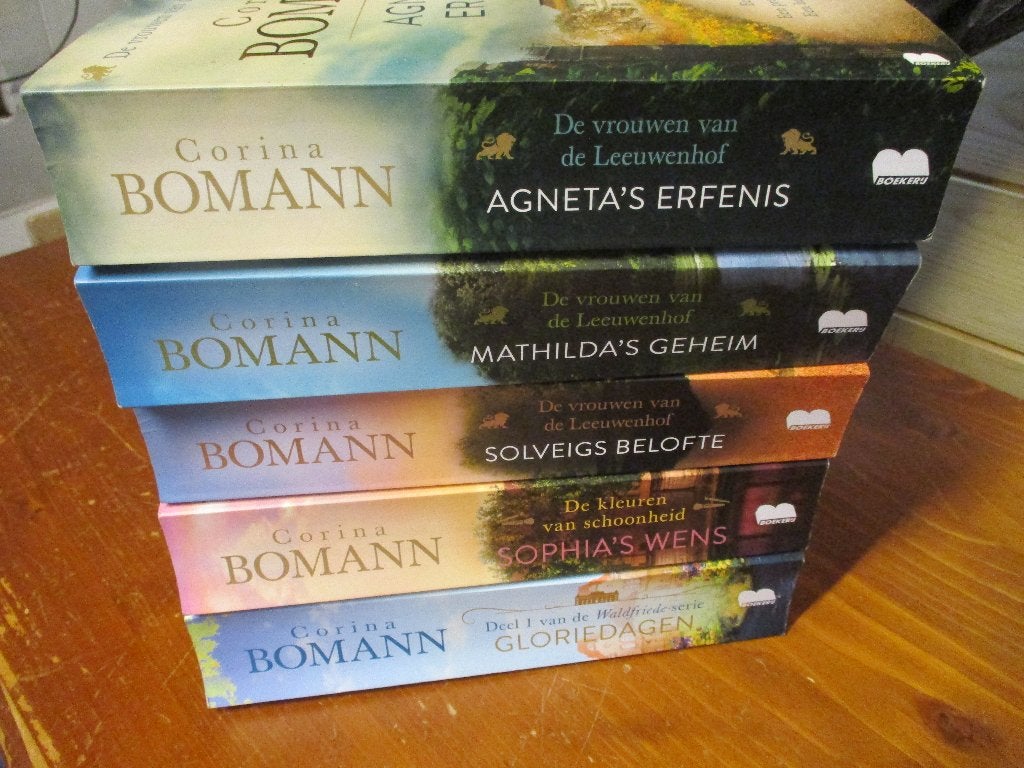 5 boeken van Corina Bomann - voor fans van Lucinda Riley, Gelezen, Ophalen of Verzenden, Corina Bomann, Nederland