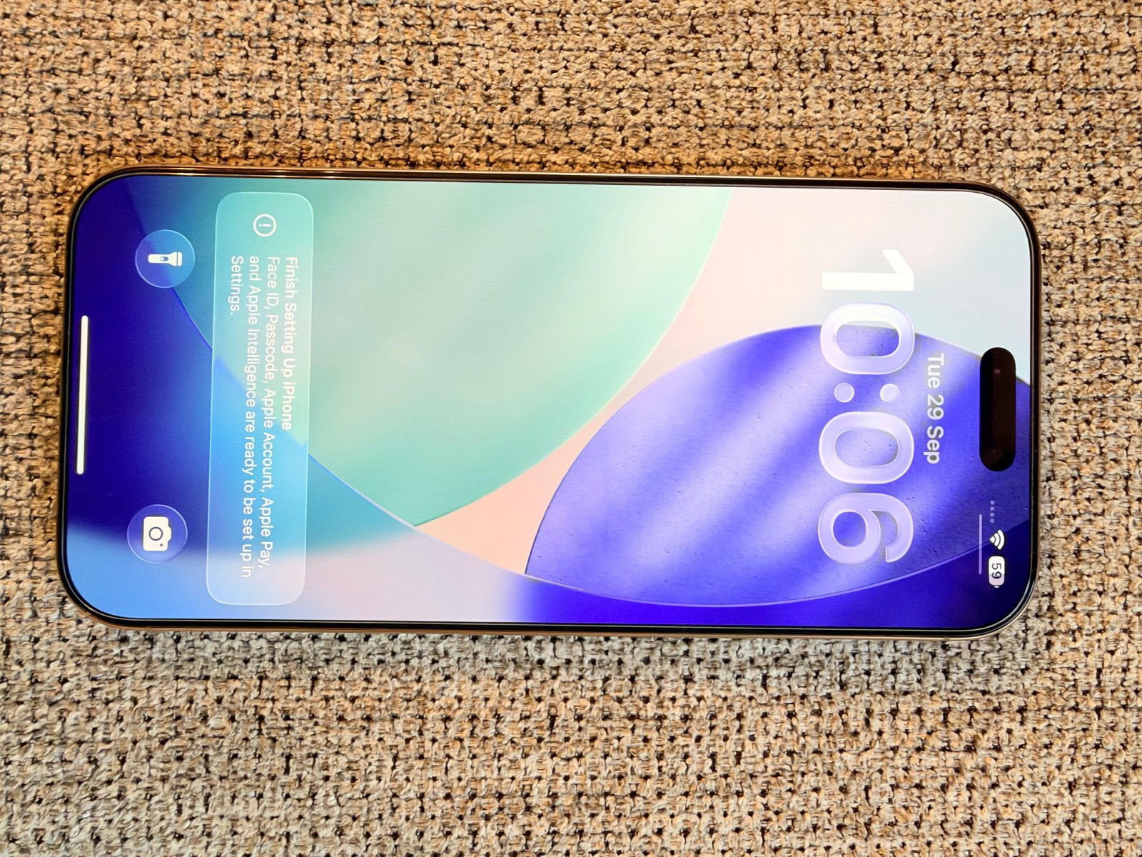 Foto 4 van iPhone 16 Pro Max 512GB Desert Titanium - Zo goed als nieuw