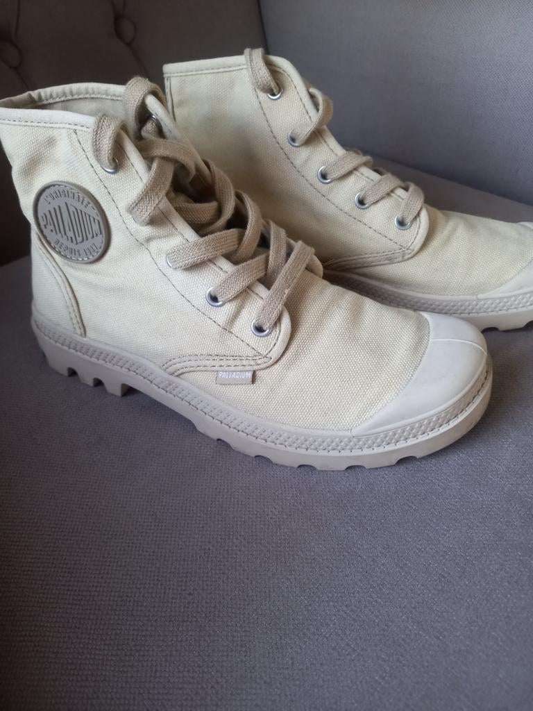 Palladium Pampa  38- Zo goed als nieuw, Beige, Palladium, Ophalen of Verzenden, Sneakers of Gympen