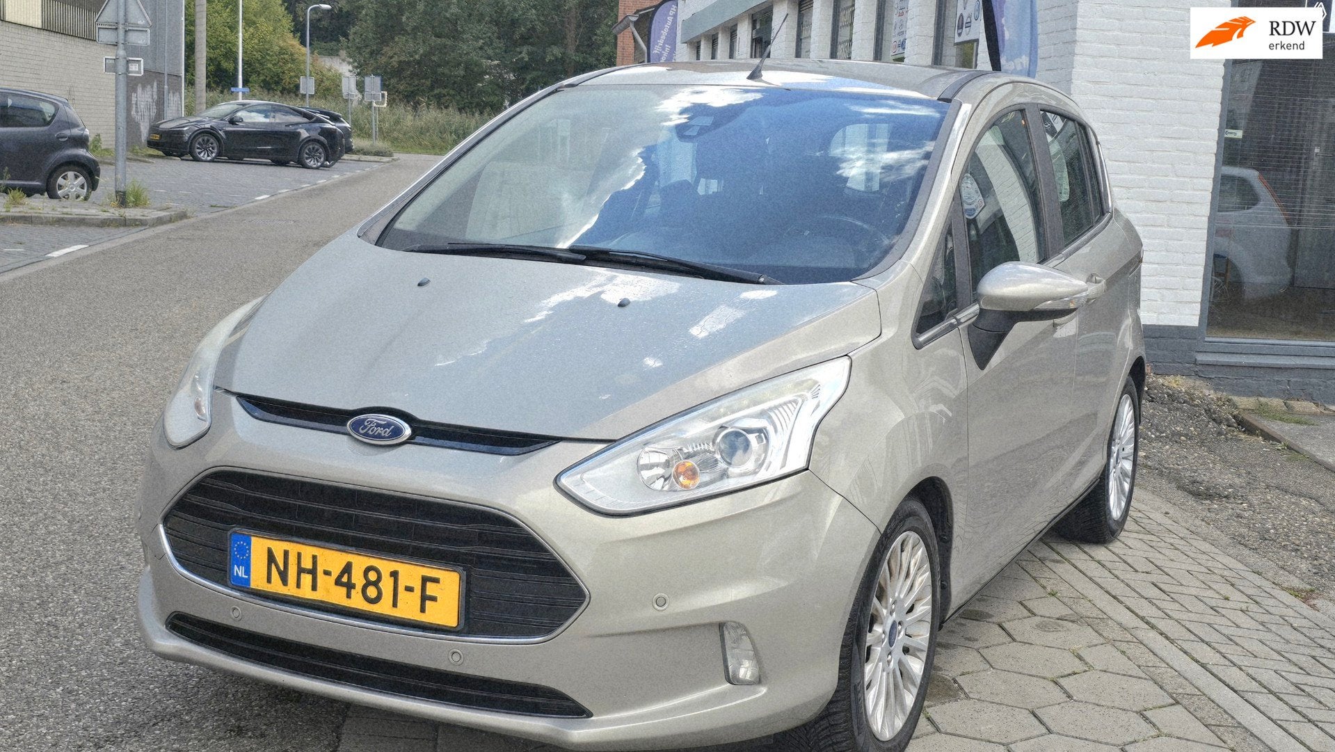 Ford B-Max 1.6 TI-VCT Titanium*automaat*dealer onderhoud*rij, Auto's, Gebruikt, 4 cilinders, B-Max, 480 kg