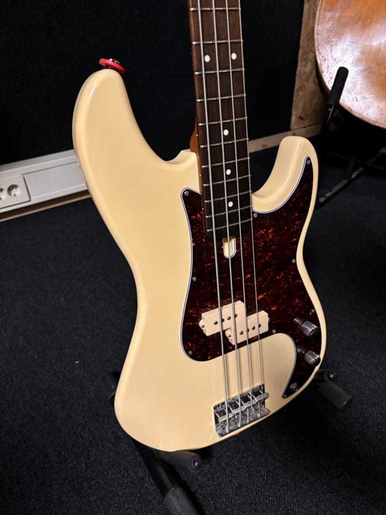Sire Marcus Miller P5R Precision + Lollar Pickups + Upgrades, Muziek en Instrumenten, Snaarinstrumenten | Gitaren | Bas, Ophalen