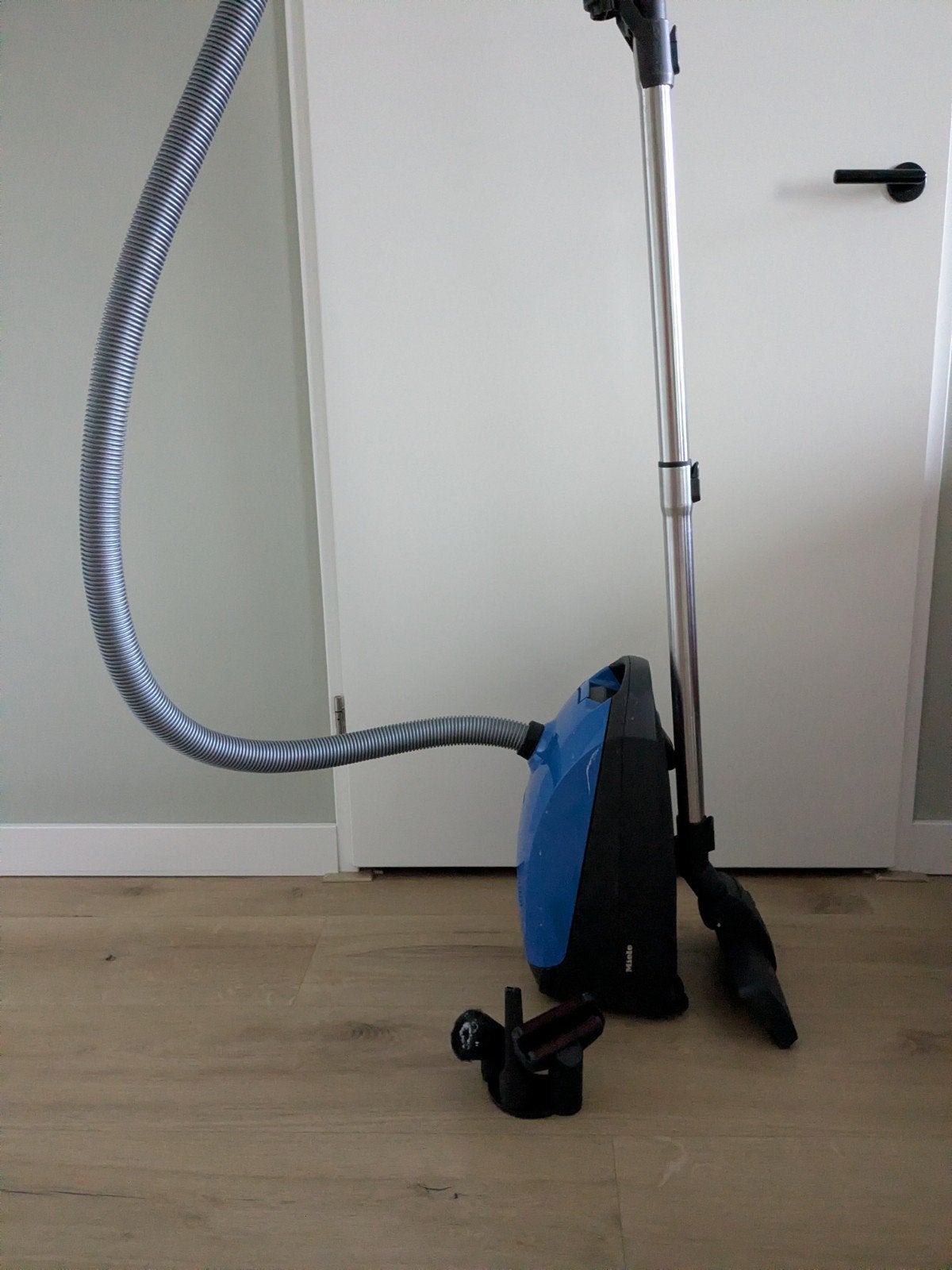 Miele stofzuiger Classic C1 junior defect voor onderdelen, Witgoed en Apparatuur, Ophalen, Niet werkend, Stofzak
