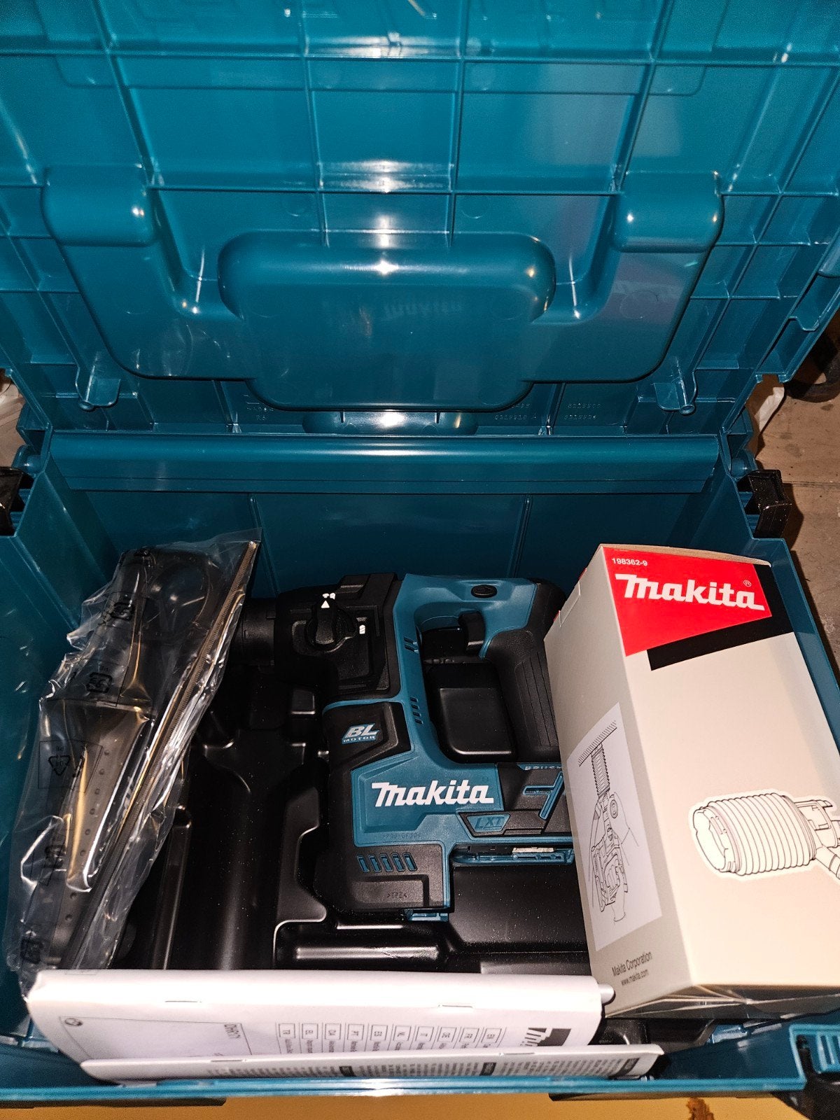 Makita DHR171Z Boorhamer met 1x 5.0Ah accu en lader, Doe-het-zelf en Verbouw, Gereedschap | Boormachines, 600 watt of meer, Boor- en/of Breekhamer