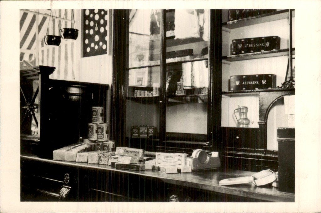 s-Gravenhage - Winkelinterieur - J. Bussink dozen, Ophalen of Verzenden, 1960 tot 1980, Gelopen, Zuid-Holland