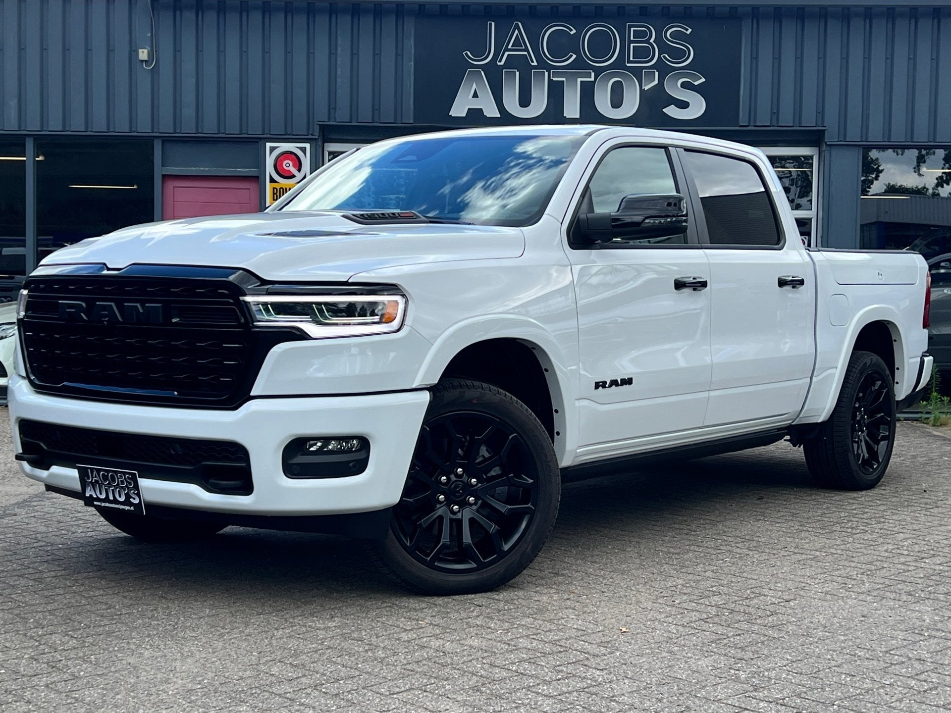 Ram 1500 LIMITED NIGHT H.O 548 pk, Auto's, Bestelauto's, Bedrijf, Te koop, 360° camera, 4x4, ABS, Achteruitrijcamera, Airconditioning