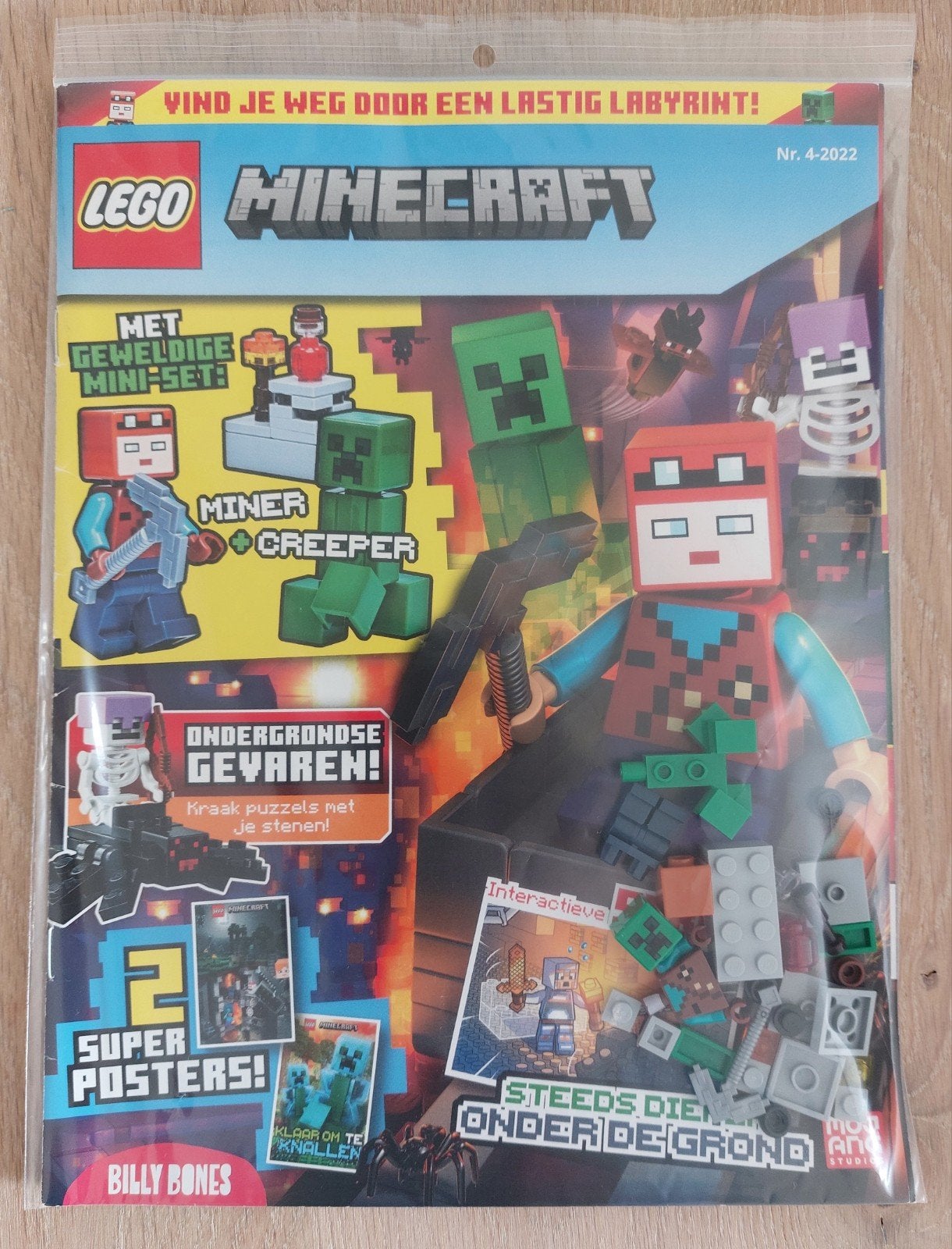 LEGO Minecraft Tijdschrift Nr. 4-2022 met Minifiguren, Ophalen, Zo goed als nieuw